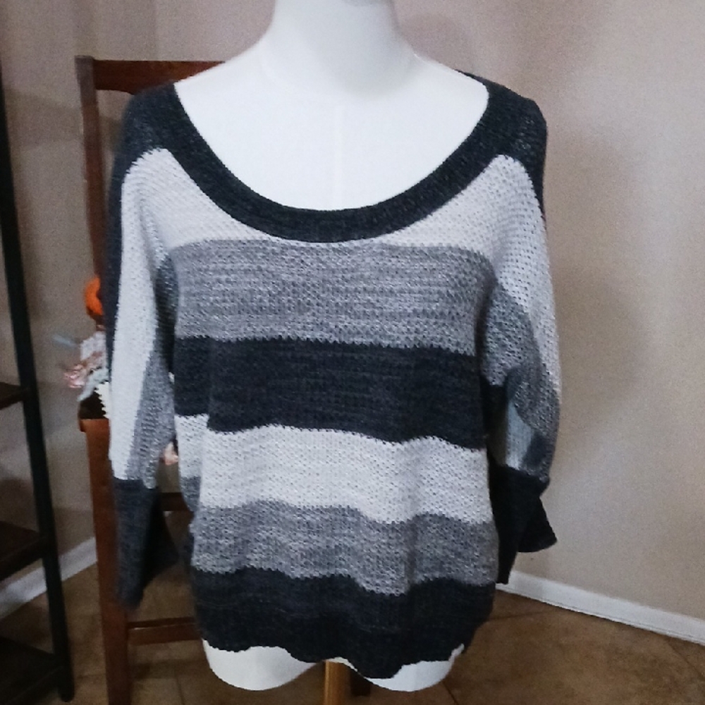 WINTER CLOSE OUT!!  Roxy- Women's Striped Black and Gray Sweater